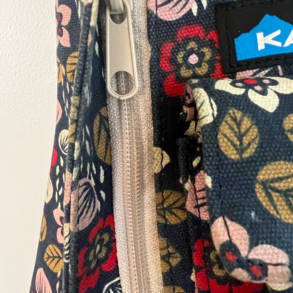KAVU Women's Floral Sling Bag - Black and Red - Picture 10 of 11